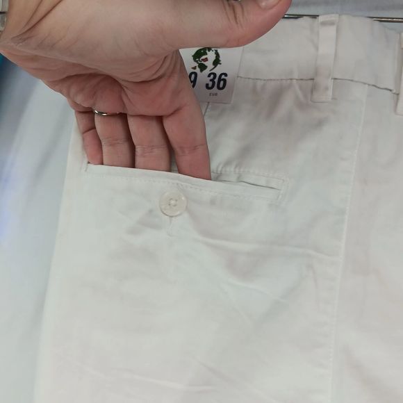 NWT Denim & Flower Women MSRP $48 White Chino Bermuda Style Shorts SZ 29 Stretch - Picture 14 of 16